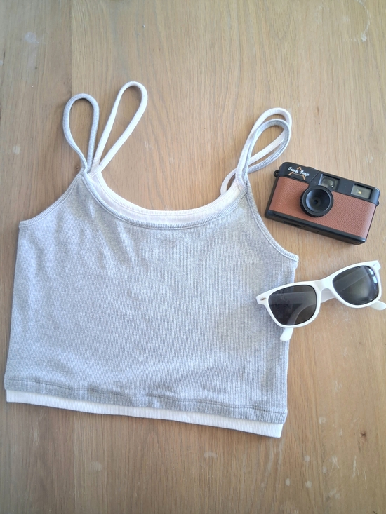 PacSun Tops - PACSUN - GREY AND WHITE LAYERED TANK TOP📸🌴🌐